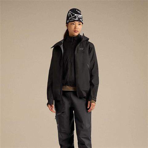 f26_x000009468_002291_beta-pant_black_women_4-r_full-body_lowres