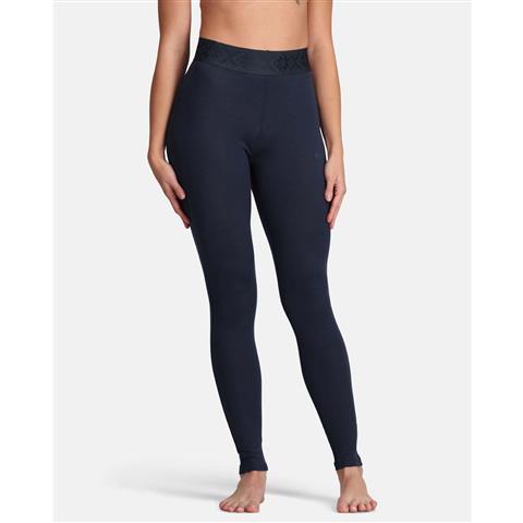fw24-623369_royal_model_1