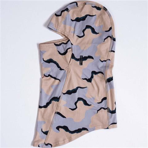 fw26_lt-weight-balacalav-sand_autumn_studio_00447