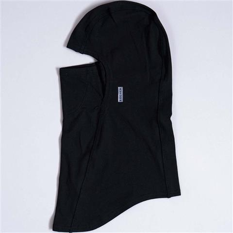 fw26_lt-weight-balaclava-black_autumn_studio_00448